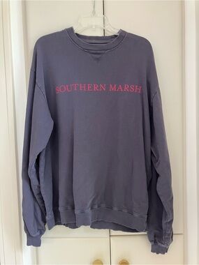 Southern Marsh Crewneck Sweatshirt in Dark Bluish with Pink Logo